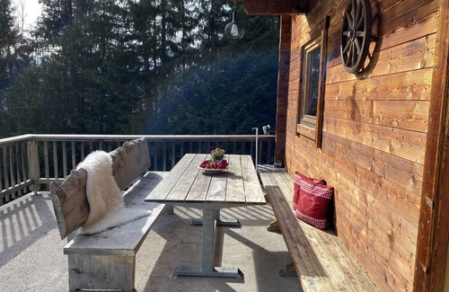 Distelberg Cabina | Cozy vacation cabin with a magnificent view