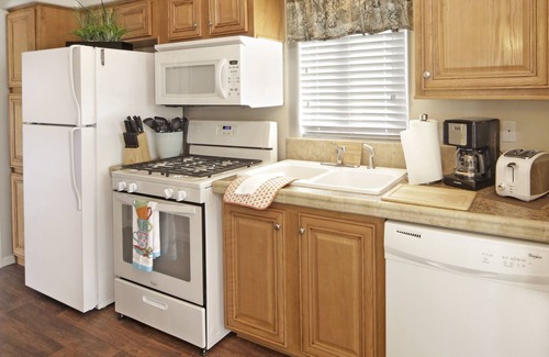 Oceano Cabaña | Cozy Vacation Cottage 100 at Pismo Sands RV Resort