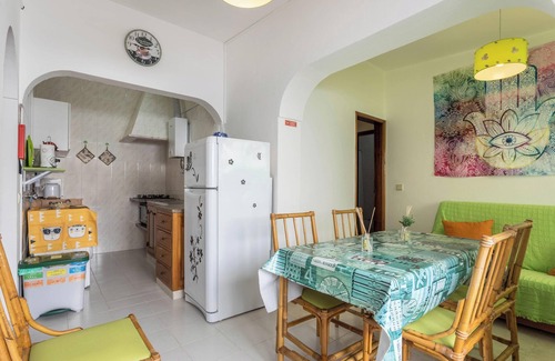 Vila do Bispo Casa | Acogedora casa de vacaciones "Geo House" en una ubicación céntrica con Wi-Fi y terraza