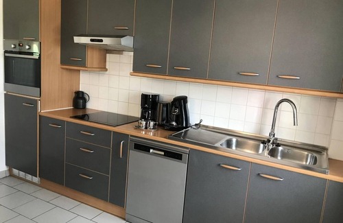 Heers Casa | Cozy Vacation Home for 8 Persons in Heers
