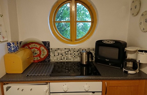 Hjarnarp Casa | Acogedora casa de vacaciones para 5 personas en Hallandsåsen.