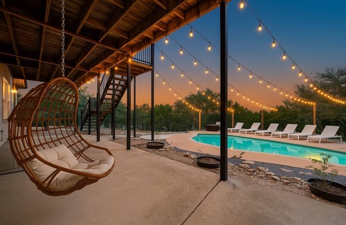 Canyon Lake Casa | Stunning Views | Heated Pool, Hot Tub, Fire Pit