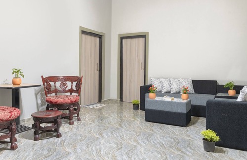 Negombo Casa | Cozy villa, Family or friends within 10min drive to the Airport or beach Negombo