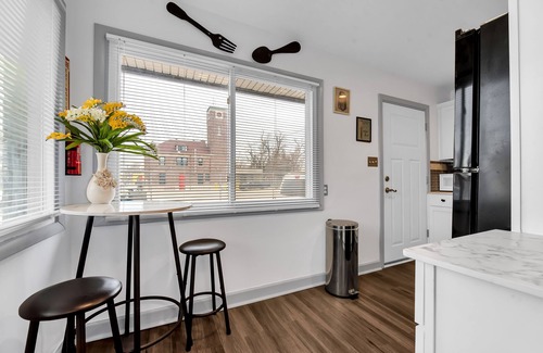 Detroit Casa | Cozy villa mini hotel style
