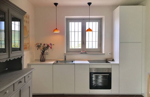 Calamandrana Casa | ¡Acogedora villa con increíble piscina y vista de los viñedos y colinas de Monferrato!
