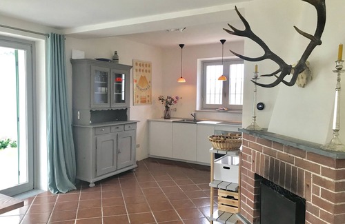 Calamandrana Casa | ¡Acogedora villa con increíble piscina y vista de los viñedos y colinas de Monferrato!