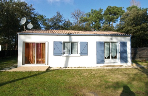 Les Conches Casa | ¡Encantadora villa en Longeville-sur-Mer con jardín y cerca de la playa!