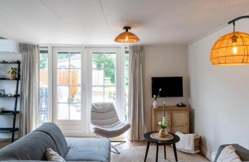 Hattemerbroek Casa | Cozy Villa w Sauna and BBQ
