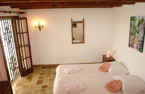 Cala Fornells Casa | Acogedora villa con fantásticas vistas al mar y piscina privada.