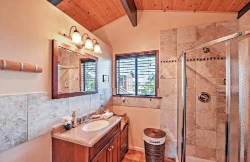 Mountain View Apartamento | Cozy Volcano Studio with Phenomenal Rainforest Views