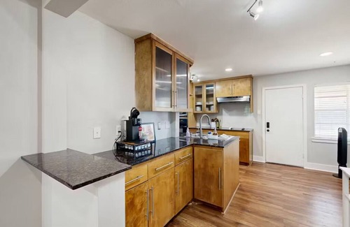 Park Central Condominio | Cozy warm Condo 10min from Downtown