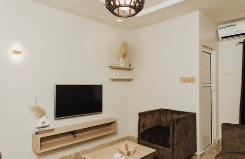 Port Harcourt Apartamento | Cozy, Warm, Your home away from home. 10 mins to top spots in the city