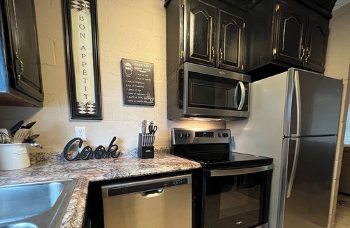 Cobb Casa | Cozy Water Front Home with Panoramic Lake View