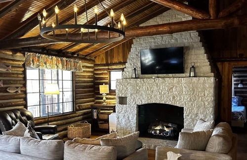 Andersonville Cabina | Cozy Waterfront Cabin on Norris lake