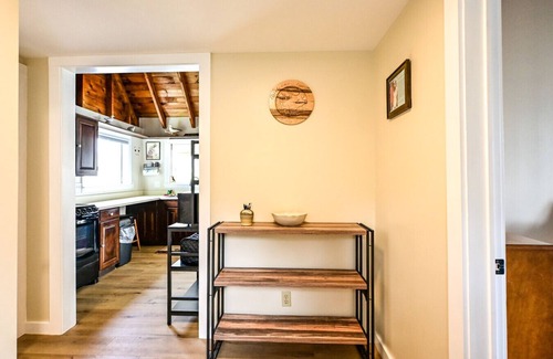 Southport Casa | Cozy Waterfront Cottage with Dock