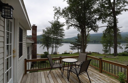 Rumney Casa | Cozy Waterfront Home Overlooking Stinson Lake (SL2439R)