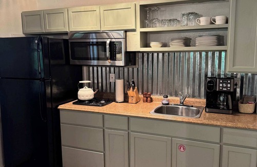 Wears Valley Cabina | Cozy, well equipped cabin in scenic Wears Valley.