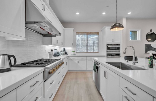 Stevenson Ranch Casa | Cozy Wfh 5B Retreat｜ Garage Available｜Flex Stays｜Newly Renovated #42321