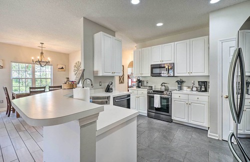 Murraysville Casa | Cozy Wilmington Bungalow ~ 6 Mi to Beaches!
