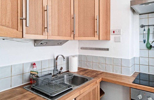 Wimbledon Park Apartamento | Cozy Wimbledon Flat Walk to Tube, Park & Tennis! | Pass The Keys