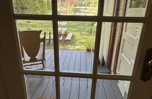 Boonville Casa | Cozy wine country home on 1 acre in town -walk to vineyards, restaurants, cafes
