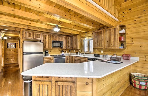 New Market Casa | Cozy Winter Retreat Great Location and Pet Friendly