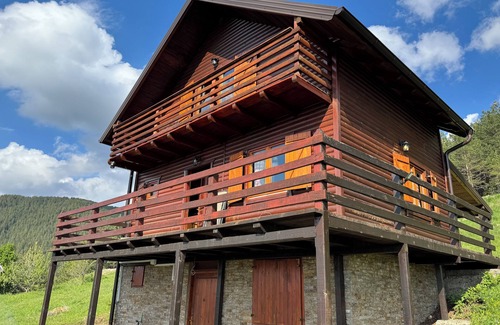 Kremna Cabina | Cozy Wooden Cabin on Tara 1320m Altitude Sleeps 6 Stunning Views