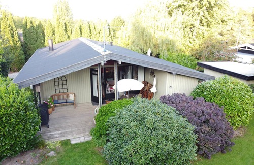Melby Cabaña | Cozy Wooden Cottage House Near Copenhagen