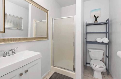 Bay Park Casa | CozyCondo/QuietSummerEscapew/PrivateYard