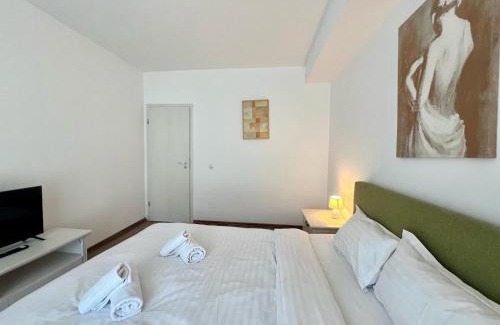 Cluj County Apartamento | Cozynest west