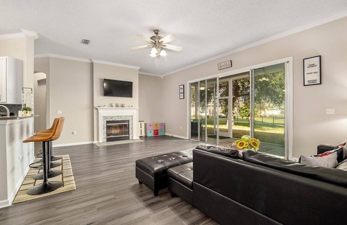 Northside Casa | CozySpacious4BD@Lakeview