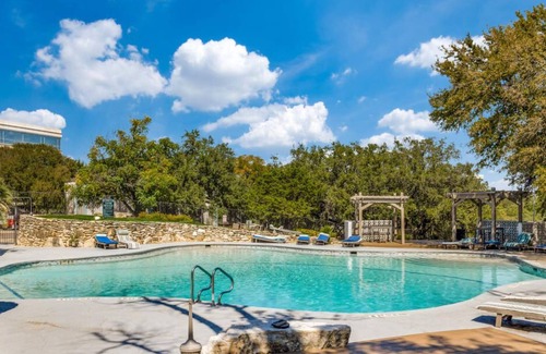 Barton Hills Apartamento | Cozysuites 1BR Apartment Skyline Barton Creek 288
