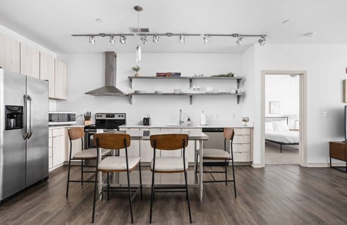 Downtown Indianapolis Apartamento | CozySuites 2BD Bottleworks Indianapolis #2
