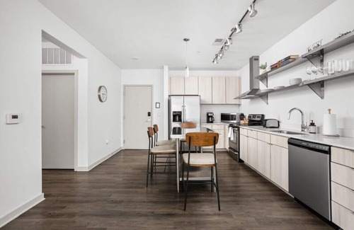 Downtown Indianapolis Apartamento | CozySuites 2BD Bottleworks Indianapolis #2
