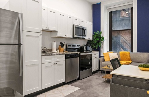 Cultural District Apartamento | CozySuites Chic 1BR in Downtown Pitts #6