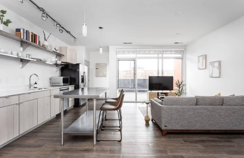 Downtown Indianapolis Apartamento | CozySuites I Trendy 1BR, Bottleworks Indy #1