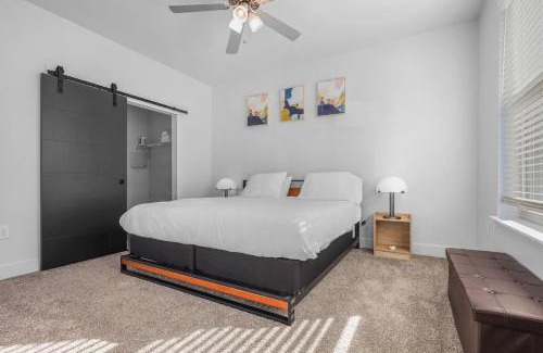 Indianapolis Apartamento | CozySuites Modern 1BR Nora Indianapolis #7