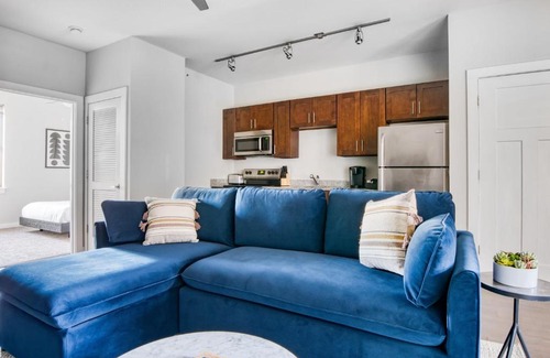 Music Row Apartamento | CozySuites Music Row Charming 1BR free parking 49