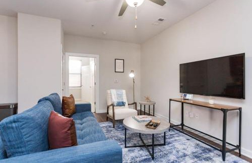 Music Row Apartamento | CozySuites Music Row Spacious 1BR with free parking 11