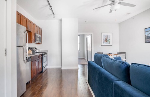 Music Row Apartamento | CozySuites Music Row Bold 1BR w/ free parking!