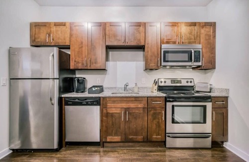 Music Row Apartamento | CozySuites MusicRow Classy 1BR with free parking! 24