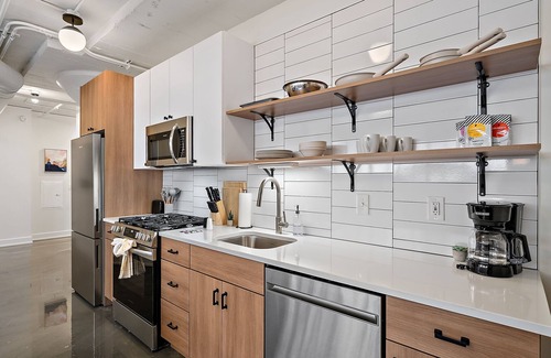 Warehouse District Apartamento | CozySuites NLG - Modern 2BR condo #12