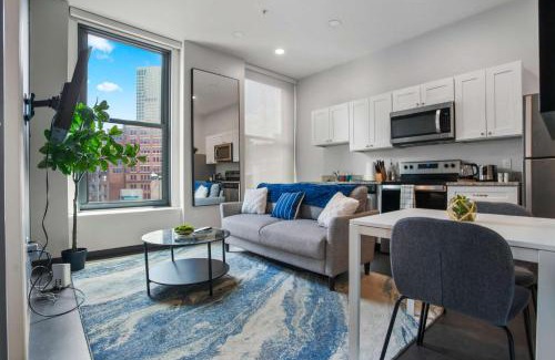 Cultural District Apartamento | CozySuites Stunning 1BR in Downtown Pitts #29