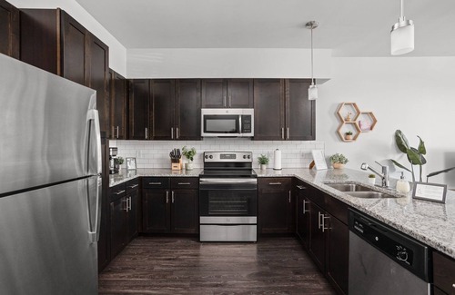 Indianapolis Apartamento | Cozysuites Stylish 4BR the heart of Nora