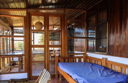 Santa Barbara de Heredia Casa | 2 Bedroom, 2 Bath Office, Open Floor Plan on beautiful coffee farm