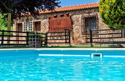 Fuenlabrada de los Montes Casa | CR El Portezuelo Boutique Experience
