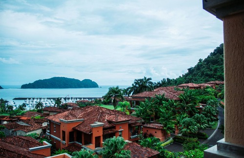 Herradura Complejo | CR Luxury Los Sueños Condos