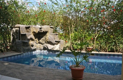 Playa Hermosa Condominio | CR Surf House - Lujo BeachSide Casa con piscina privada