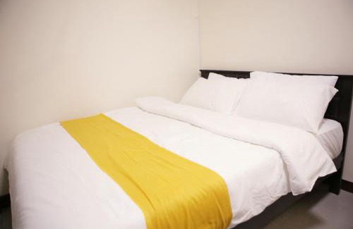 Pasay Apartamento | Cr8tive HOMES-Transient Stays Legend Condominiums