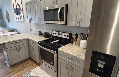 Port St. Joe Casa | Crab Shack - Close to Downtown & Beaches - King Bed - Boat Parking - NO Pet Fees !
